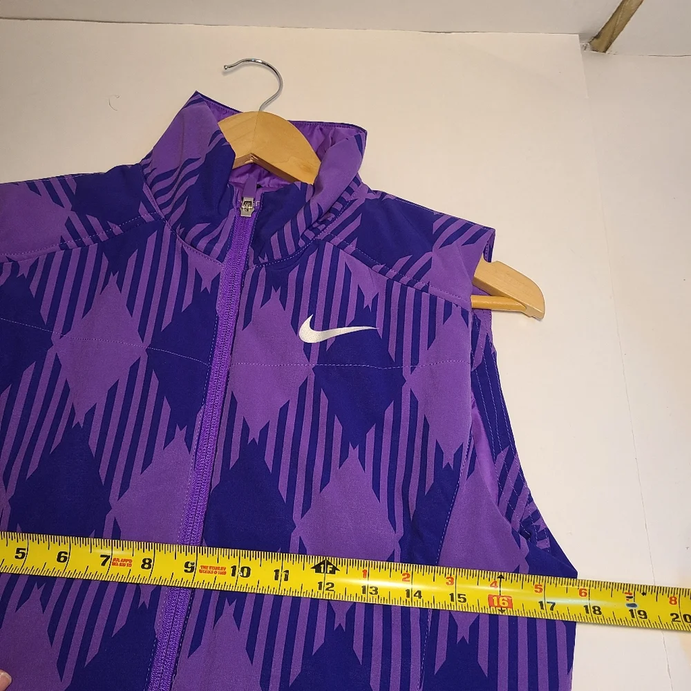 Nike Golf Sport Thermal Full‎ Zip Vest Size Small Purple Polyester Blend